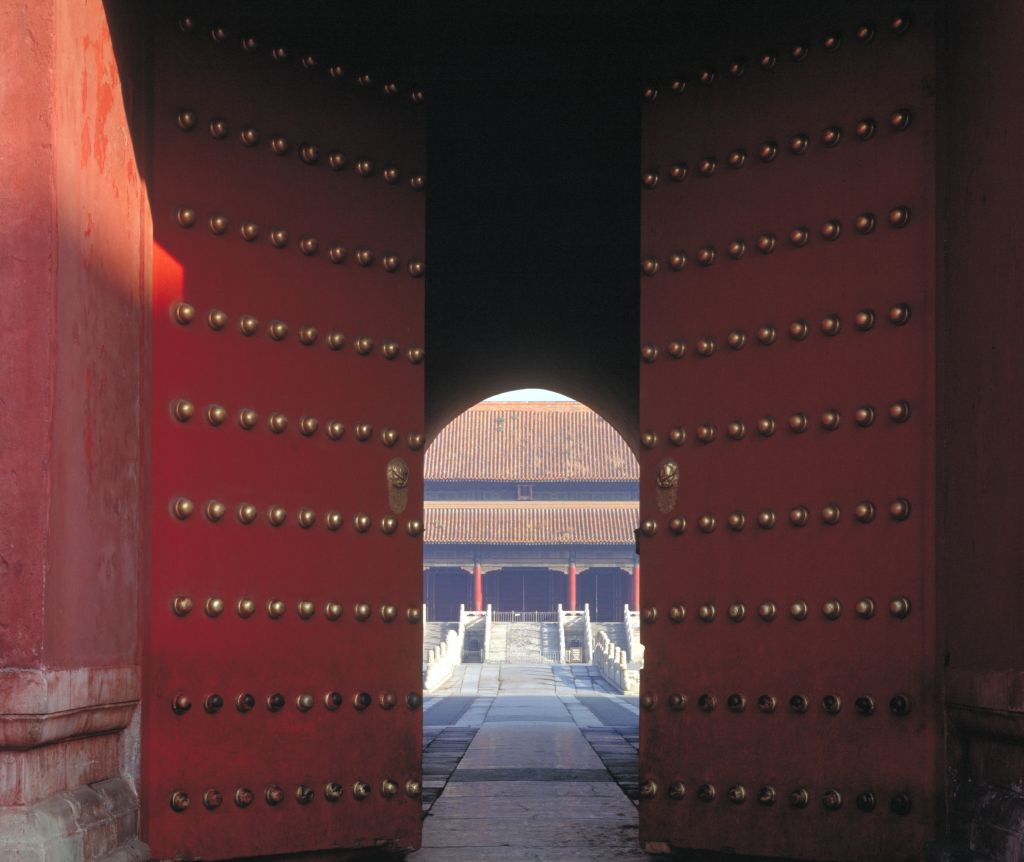 午门大门正在打开